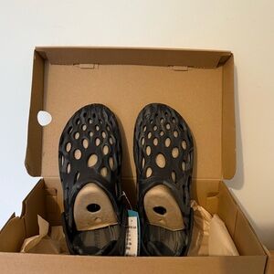 Merrell Hydro Moc Black and gray Slip-On Shoes | Men’s 10 | NWT